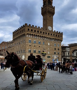 "Cocchi del Marzocco", il tradizionale evento con le carrozze d'epoca a Firenze