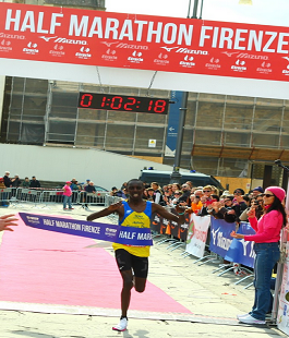 Half Marathon Firenze 2026: le vittorie di Simon Dudi Ekidor e Andreea Lucaci