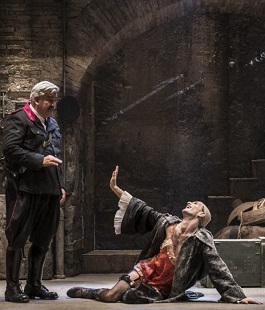 "Mettici la mano", la nuova commedia di Maurizio de Giovanni al Teatro della Pergola di Firenze
