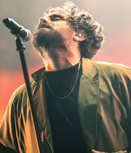 Tommaso Paradiso in concerto al Nelson Mandela Forum di Firenze