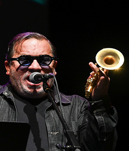 "Earth Sun Sky Cloud", il concerto di Rob Mazurek al Brillante - Nuovo Teatro Lippi di Firenze