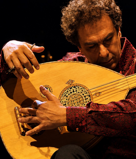 Festival Fabbrica Europa 2026: Rabih Abou Khalil in concerto al Teatro Puccini di Firenze